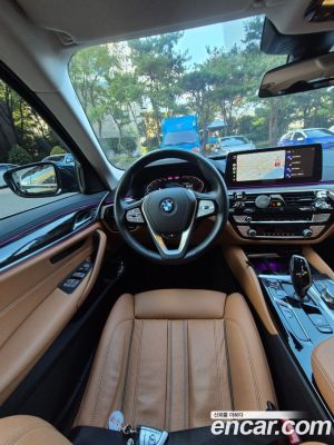 BMW 5-Series 520i Luxury 2023 года из Южной Кореи