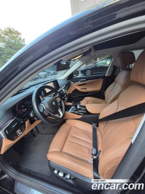 BMW 5-Series 520i Luxury 2023 года из Южной Кореи