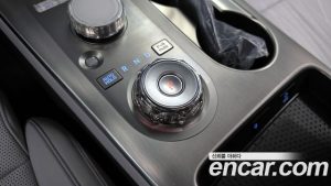 Genesis GV70 2.5T Бензин 2WD 2025 года из Южной Кореи