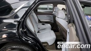 Genesis GV70 2.5T Бензин 2WD 2025 года из Южной Кореи
