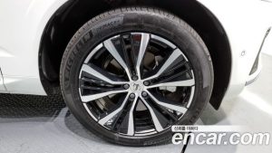 Volvo XC60 B6 Ultra Bright 2025 года из Южной Кореи