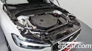 Volvo XC60 B6 Ultra Bright 2025 года из Южной Кореи