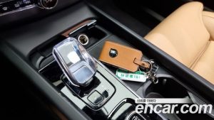 Volvo XC60 B6 Ultra Bright 2025 года из Южной Кореи