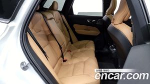 Volvo XC60 B6 Ultra Bright 2025 года из Южной Кореи