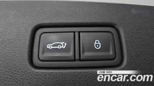 Genesis GV70 2.5T Бензин 2WD 2025 года из Южной Кореи