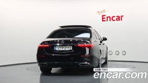 Mercedes-Benz S-Class S500L 4MATIC 2023 года из Южной Кореи