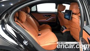 Mercedes-Benz S-Class S500L 4MATIC 2023 года из Южной Кореи