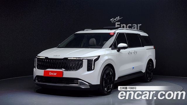 Kia Canival HEV 9-Seater Signature 2025 года из Кореи