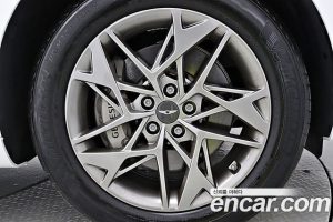 Genesis GV70 2.5T Бензин 2WD 2024 года из Южной Кореи