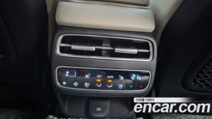 Genesis GV70 2.5T Бензин AWD 2025 года из Южной Кореи