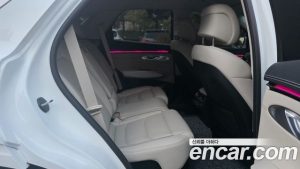 Genesis GV70 2.5T Бензин AWD 2025 года из Южной Кореи