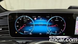 Mercedes-Benz GLS-Class GLS400d 4MATIC 2023 года из Южной Кореи