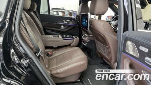 Mercedes-Benz GLS-Class GLS400d 4MATIC 2023 года из Южной Кореи