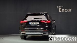 Mercedes-Benz GLC-Class GLC300 4MATIC AMG Line 2023 года из Южной Кореи