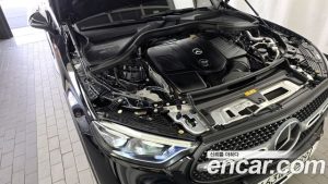 Mercedes-Benz GLC-Class GLC300 4MATIC AMG Line 2023 года из Южной Кореи