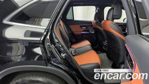 Mercedes-Benz GLC-Class GLC300 4MATIC AMG Line 2023 года из Южной Кореи