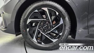Kia K5 Signature 2024 года из Южной Кореи