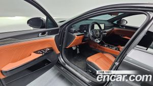 Kia K5 Signature 2024 года из Южной Кореи