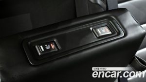 Renault-KoreaSamsung QM6 2.0 LPe Premiere 2WD 2023 года из Южной Кореи