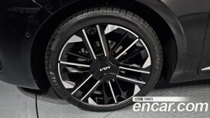 Kia K8 Noblesse 2025 года из Южной Кореи