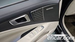 Kia K8 Noblesse 2025 года из Южной Кореи