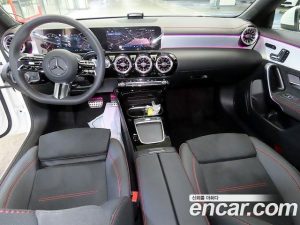 Mercedes-Benz CLA-Class CLA250 4MATIC 2025 года из Южной Кореи