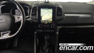 Renault-KoreaSamsung QM6 2.0 GDe LE Signature 2WD 2023 года из Южной Кореи