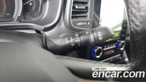 Renault-KoreaSamsung QM6 2.0 GDe LE Signature 2WD 2023 года из Южной Кореи