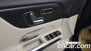 Mercedes-Benz EQB EQB300 4MATIC PROGRESSIVE 2025 года из Южной Кореи