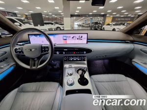 Genesis GV70 2.5T Бензин 2WD 2025 года из Южной Кореи