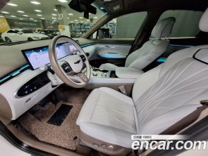 Genesis GV70 2.5T Бензин 2WD 2025 года из Южной Кореи