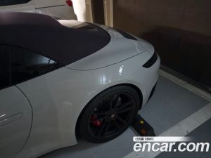 Porsche 911 CARRERA 4 GTS Cabriolet 2023 года из Южной Кореи