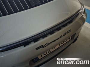Porsche 911 CARRERA 4 GTS Cabriolet 2023 года из Южной Кореи
