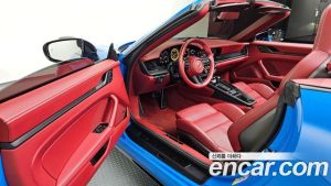 Porsche 911 CARRERA 4 GTS Cabriolet 2023 года из Южной Кореи