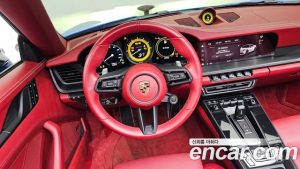Porsche 911 CARRERA 4 GTS Cabriolet 2023 года из Южной Кореи
