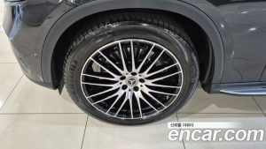 Mercedes-Benz GLC-Class GLC300 4MATIC Avantgarde 2025 года из Южной Кореи