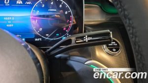 Mercedes-Benz GLC-Class GLC300 4MATIC Avantgarde 2025 года из Южной Кореи