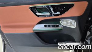 Mercedes-Benz GLC-Class GLC300 4MATIC Avantgarde 2025 года из Южной Кореи