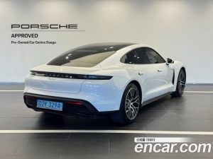 Porsche Taycan Base 2024 года из Южной Кореи