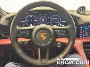 Porsche Taycan Base 2024 года из Южной Кореи