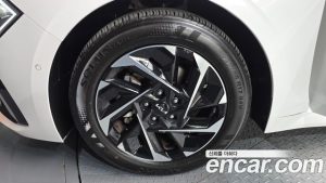 Kia K5 Noblesse 2024 года из Южной Кореи