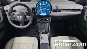 Mini Cooper Favoured 2025 года из Южной Кореи