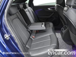 Audi A4 40 TDI 4WD Premium 2023 года из Южной Кореи