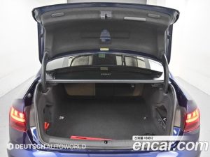 Audi A4 40 TDI 4WD Premium 2023 года из Южной Кореи