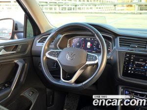 Volkswagen Tiguan 2.0 TSI Prestige 2023 года из Южной Кореи