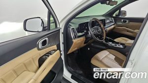 Kia Sorento HEV 1.6 2WD 2024 года из Южной Кореи