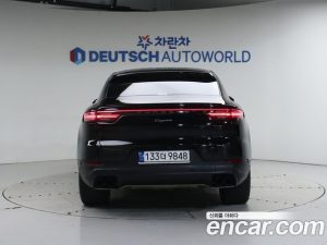 Porsche Cayenne 3.0 Coupe 2023 года из Южной Кореи