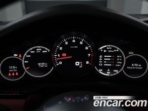 Porsche Cayenne 3.0 Coupe 2023 года из Южной Кореи