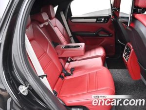 Porsche Cayenne 3.0 Coupe 2023 года из Южной Кореи