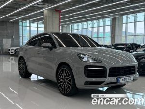 Porsche Cayenne 3.0 Coupe 2023 года из Южной Кореи